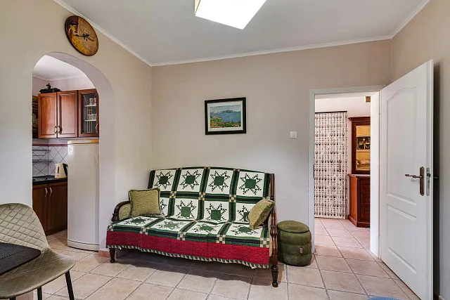 Three-Bedroom Ground-Floor Apartment with Private Entrance and Sea View — photo 27
